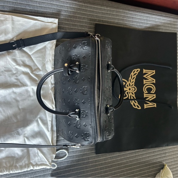 Boston MCM Monogram Bag with crossbody strap - Picture 3 of 7